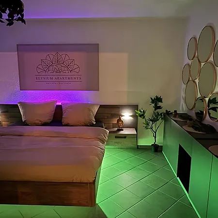 Wellnesshaus - Whirlpool - Sauna - Relax 黑尔滕